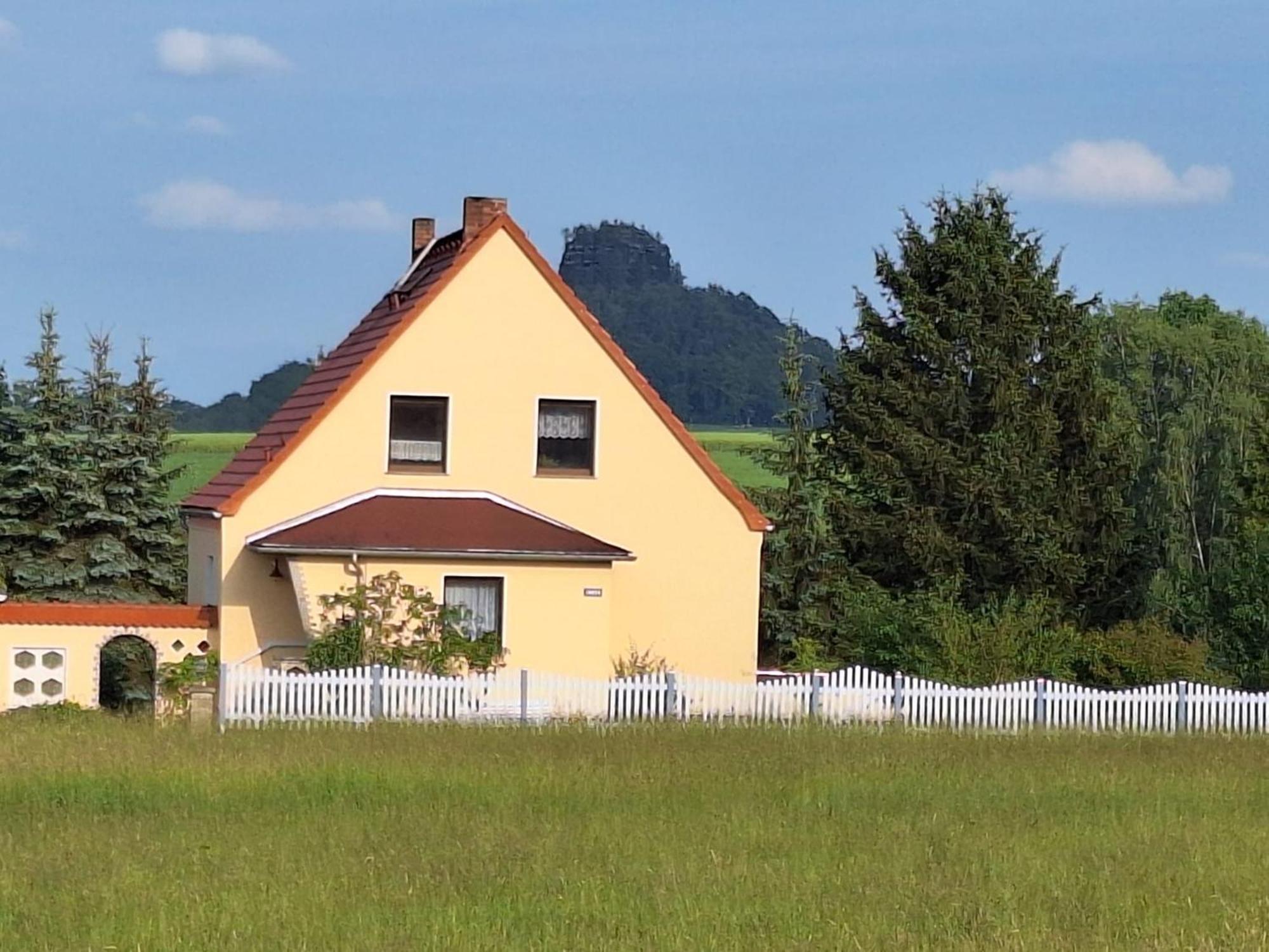 Ferienwohnung Blick Zum Zirkelstein Reinhardtsdorf-Schona Exterior foto